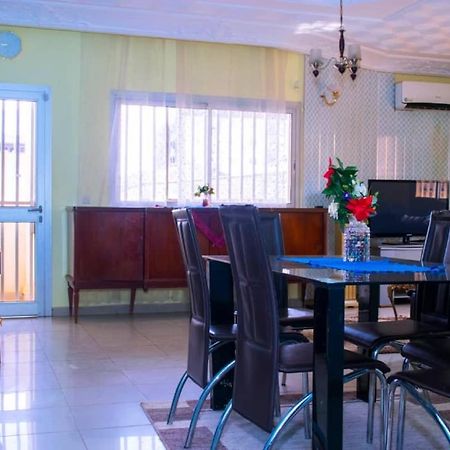 Appartement Meuble 2 Chambres Montee Jouvence Яунде Екстер'єр фото