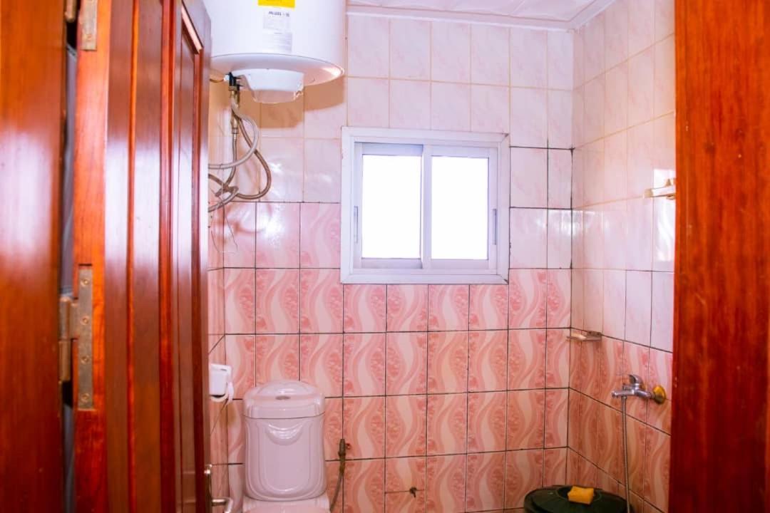 Appartement Meuble 2 Chambres Montee Jouvence Яунде Екстер'єр фото