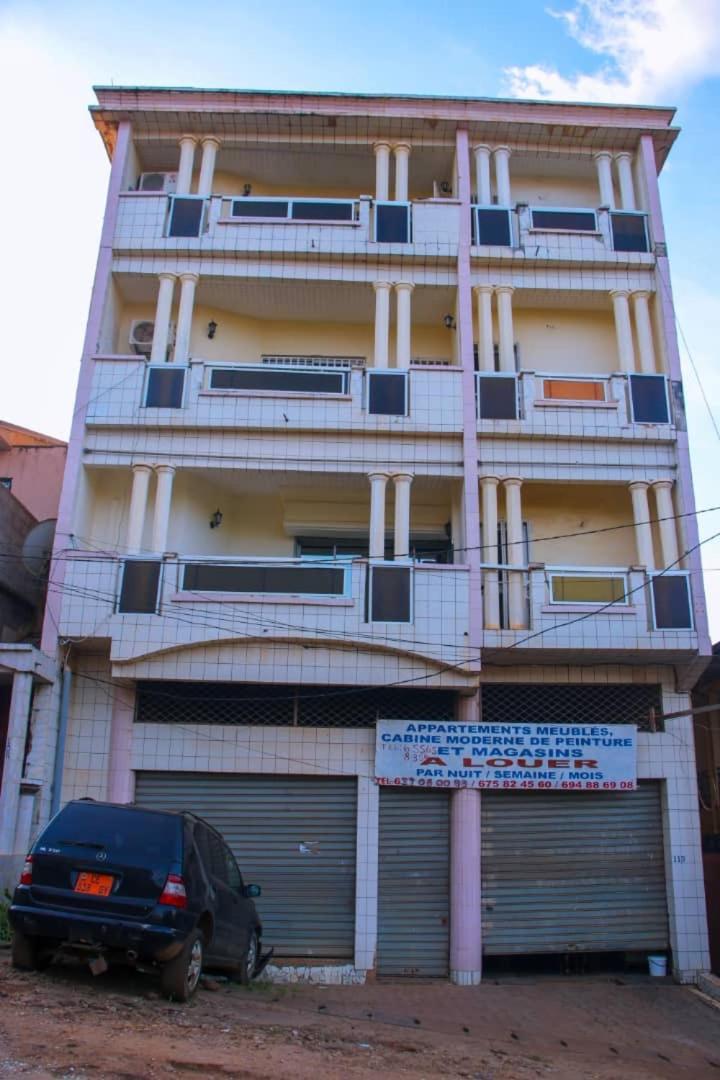 Appartement Meuble 2 Chambres Montee Jouvence Яунде Екстер'єр фото
